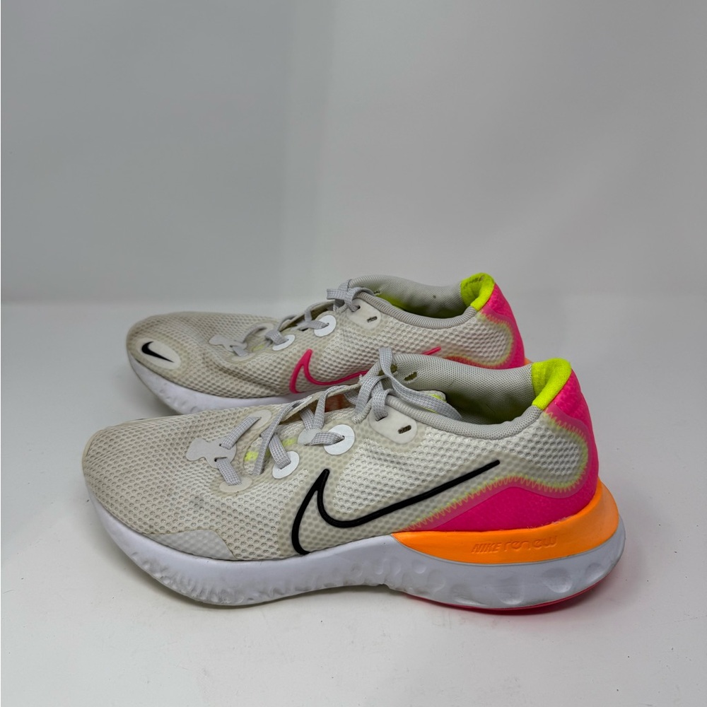 Nike Women's Renew Run running shoes Sz 9.5 (RMSAET)